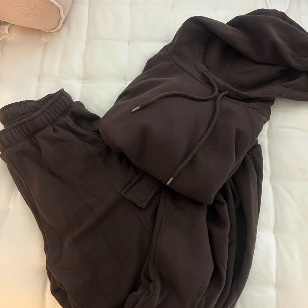 Target Brown Sweat Set - Picture 2 of 4